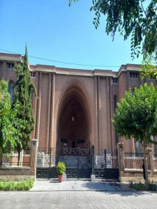 کاردانی و کارشناسی رشته های مدیریت هتلداری و مدیریت گردشگری
